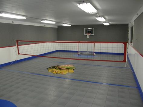 Indoor Gym Games, Indoor Hockey, Indoor Sports Court, Home Basketball Court, Gym Games For Kids, Garage Game Rooms, Outdoor Basketball Court, Indoor Volleyball, Hockey Room