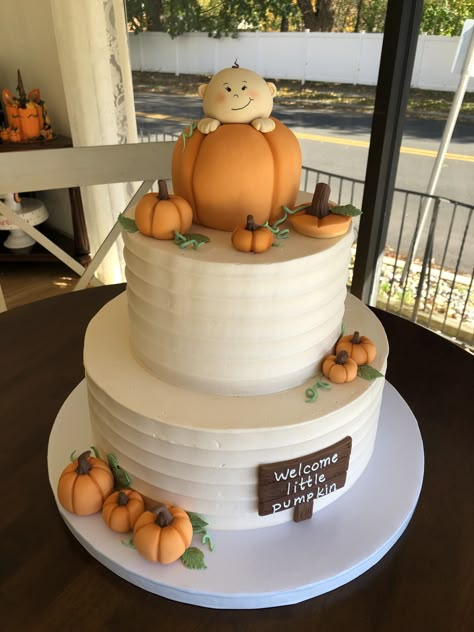 Little Pumpkin Baby Shower Cake, Pumpkin Baby Shower Cake, Fall Baby Shower Cake, Baby Shower Cake Ideas, Fall Baby Shower Decor, Pumpkin Theme Baby Shower, Lil Pumpkin Baby Shower, November Baby Shower, Thanksgiving Baby Shower