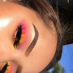 Untitled Rosa Make-up, Summer Makeup Trends, Make Up Designs, Drag Make-up, Eyeshadow Ideas, Make Up Tools, Pinterest Makeup, Colorful Eye Makeup, Makeup Eye Looks