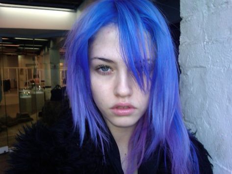 charlotte free, blue hair, purple hair Charlotte Free, Dyed Hair Inspiration, Emo Hair, Pretty Hair Color, Dye My Hair, Hair Dye Colors, Hair Inspiration Color, Cut My Hair, Hair Inspo Color