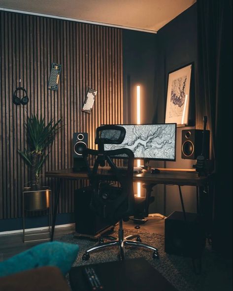 Filmmaker Office Ideas, Filmmaker Office, Music Studio Bedroom, Home Music Rooms, Modern Home Offices, Home Studio Setup, Music Studio Room, Deco Studio, Small Home Offices