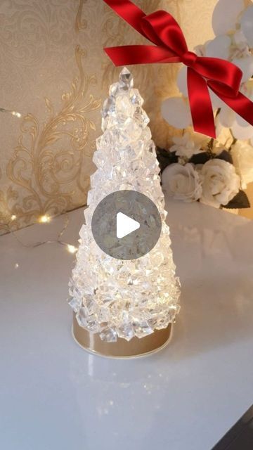 Chrystal Christmas Trees, Unique Christmas Diy Decor, Cemetary Christmas Ideas, Diy Christmas Tree Decoration Ideas, Crushed Glass Christmas Tree Diy, Whimsical Christmas Wreath Diy, Diy Pearl Christmas Tree, Diy Christmas Decorations Gifts, Crystal Trees Diy