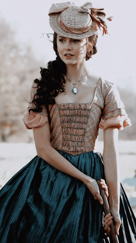 Katherine Pierce 1864, 1800s Aesthetic, Katherine Pierce Outfits, Vampire Diaries Fashion, Katerina Petrova, Vampire Diaries Movie, Vampire Diaries Wallpaper, Katherine Pierce, Stefan Salvatore