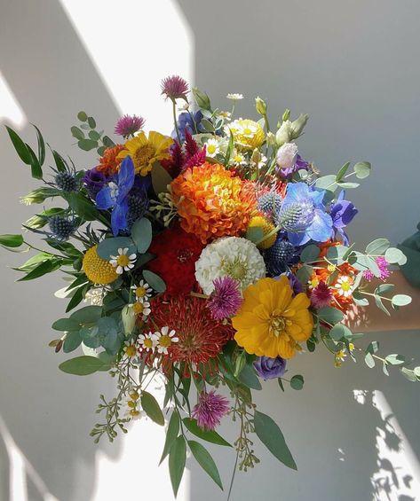 Colourful Flower Bouquet Wedding, Multicolor Flower Arrangements, Whimsical Wildflower Bouquet, Small Wildflower Arrangements, Colorful Wedding Aisle Flowers, Colorful Bouquet Prom, Simple Wild Flower Bouquet, Wildflower Prom Bouquet, Mixed Flowers Bouquet