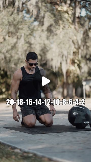 anthonydiaz on Instagram: "Build, break, rebuild. Work 20-18-16-14-12-10-8-6-4-2 Hand release push ups Med ball squat cleans Alt DB snatches (each arm is a rep) Goal time try to finish under 28 mins Fast time under 20 mins Format of workout: 20/20/20, 18/18/18, 16/16/16, 14/14/14…2/2/2 Med ball weight: Men 30-20lb, women 20-14lb Db weight: Men 50-35lb, 35-30lb *I used a 60lb DB, go heavier if you like. Can sub DB for KB Save on gear/ supplements: Pre workout: @eboost Code: ADIAZ Shoes: @flux_footwear Code: DIAZ Sunglasses: @blenders Code: DIAZ Hydration: @drinkpwrlift Code: DIAZ Recovery: @try_create_ Code: DIAZ #stayhard #payhim #fitdad #wod #hiit #crossfit #workoutmotivation #hardwork #fitnessmotivation #hybridathlete #heretobuildacommunitynotafollowing #functionaltraining #trav Advanced Workout Routine, Crossfit Workouts Wod, Fast Times, Functional Training, Crossfit Workouts, Hiit Workout, Crossfit, Push Up, Workout Routine