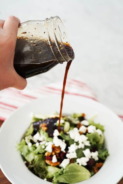 Fig Balsamic Vinegarette, Fig Jam Salad Dressing, Salad With Fig Balsamic Dressing, Balsamic Fig Dressing, Fig Dressing Recipe, Fig Balsamic Dressing, Fig Balsamic Vinegar Recipes, Fig Salad Dressing, Balsamic Vinegarette