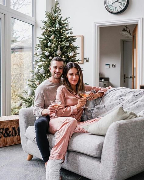 Lydia Elise Millen & Ali Gordon Lydia Millen Christmas, Lydia Elise Millen House, Ali Gordon, Hygge Aesthetic, Lydia Millen, Lydia Elise Millen, Couple Clothing, Christmas Tree Decorations Diy, Christmas Family Photos