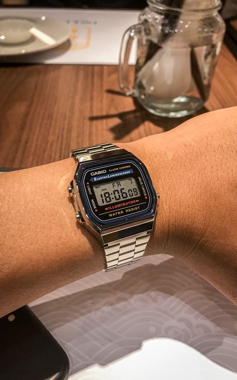 90s Tupac, Casio Illuminator, Casio Vintage Watch, Casio Watches, Stylish Watches Men, Bracelets Collection, Fancy Watches, Vintage Watches Women, Retro Watches