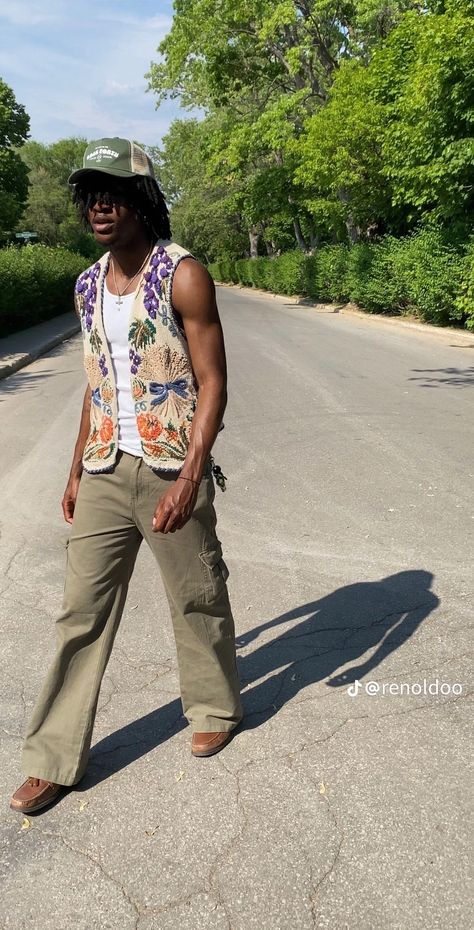 Summer Boho Outfits Men, Earthy Black Man Aesthetic Outfits, Men Earthy Outfit, Earthy Fashion Men, Mens Earthy Outfits, Neo Soul Outfits Men, Spiritual Fashion Men, Earthy Summer Outfits Men, Earthy Fits Men