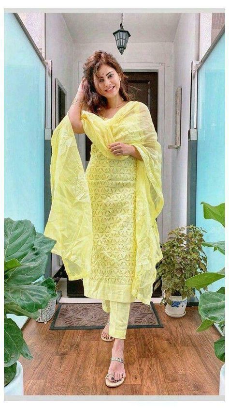 Kameez Salwar Pakistani Indian Suit Designer Pent Type Stitched Size Shalwar KD Simple Salwar Suits, Indian Designer Suits, Simple Kurti Designs, Casual Indian Fashion, Long Kurti Designs, Pakistani Dresses Casual, Salwar Kamiz, Traditional Indian Outfits, Maria B