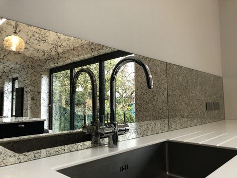 Mirror Backsplash Kitchen, Antique Mirror Splashback, Sink Splashback, Blue Cupboards, Dark Blue Kitchens, Illusion Of Space, Brick Backsplash Kitchen, Kitchen Revamp, Aged Mirror