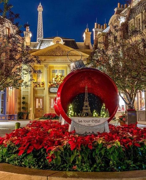 French Pavilion, Epcot Christmas, Disney World Christmas, Epcot Center, Disney World Epcot, Disney Epcot, Disney Side, Disney Life, Happiest Place On Earth