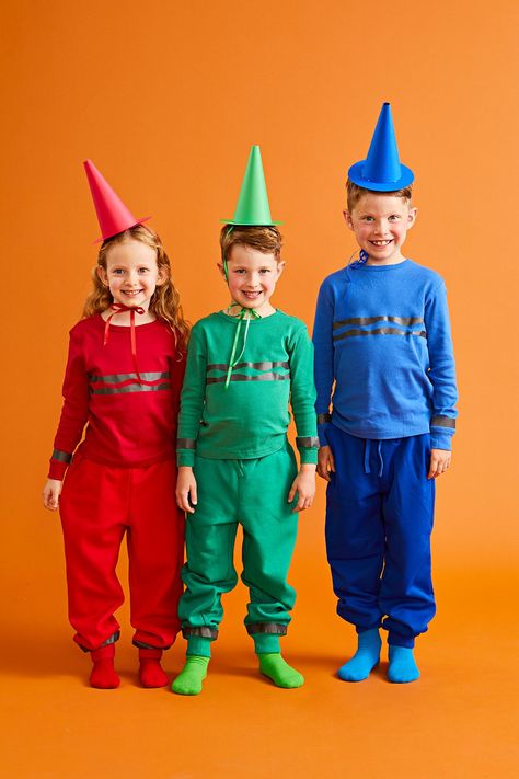 Halloween Dress Up Ideas, Crayon Costume, Best Kids Costumes, Up Halloween Costumes, Halloween Costume Store, Homemade Halloween Costumes, Hallowen Costume, Diy Halloween Costumes Easy, Trendy Halloween Costumes