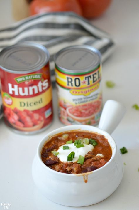 Homemade chili with canned hunts tomtaoes and rotel original tomatoes Chili Recipe With Rotel, Chili With Rotel, Rotel Chili Recipe, Healthy Turkey Chili, Easy Chili Recipe Crockpot, Healthy Chili Recipe Turkey, Rotel Recipes, Homemade Chili Recipe, Turkey Chili Healthy