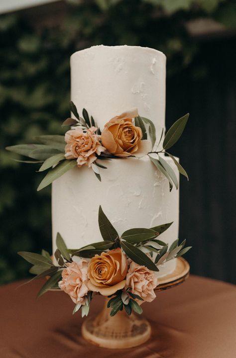 Boho Wedding Cake, Fall Wedding Cakes, Future Wedding Plans, Wedding Cake Inspiration, Design Board, Wedding Mood Board, October Wedding, Wedding Cake Designs, White Cake