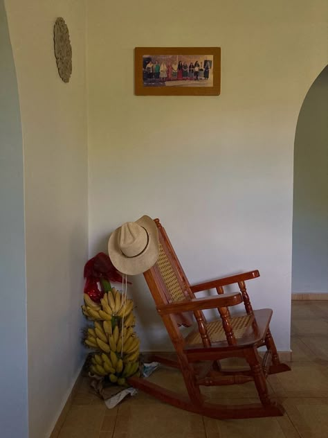 Chicana Home Decor, 70s Mexico Aesthetic, Rancho Aesthetic Mexico, Hispanic House Aesthetic, Mexican Vintage Aesthetic, Mexican Rancho Aesthetic, Ranchero Aesthetic, Mexican Old Money, Mexican Cottagecore