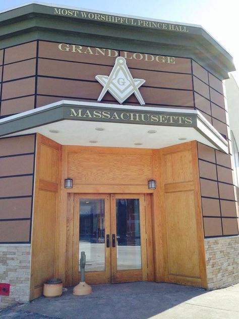 Prince Hall Grand Lodge Grove Hall, MA Freemason Lodge, Famous Freemasons, Psalm 133, Free Mason, Masonic Art, Masonic Freemason, Lodge Room, Human Environment, Masonic Temple