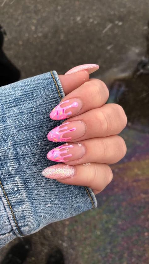 Birthday Nail Art Short, Baking Nail Art, Heart Confetti Nails, Sprinkle Nail Designs, Cotton Candy Nail Designs, Ice Cream Cone Nails, Summer Birthday Nails Almond, Sprinkle Nail Art, Ice Cream Nails Designs