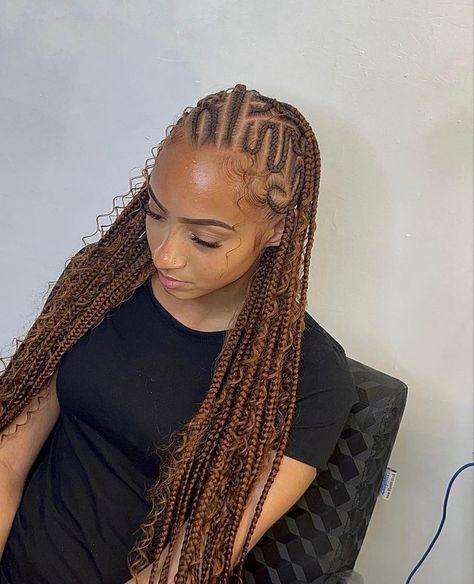 Bohemian Cornrows, Half Knotless Braids, Style Fulani Braids, Curly Knotless Braids, Curly Knotless, Braids Bohemian, Lemonade Braids Hairstyles, Unique Braids, Short Locs Hairstyles