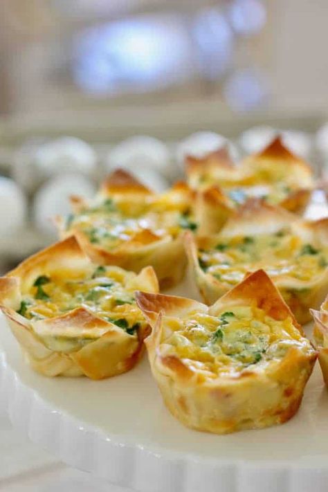 Mini Quiche Cups, Wonton Wrapper Recipes Appetizers, Wonton Appetizers, Quiche Cups, Wonton Wrapper Recipes, Mini Quiche Recipes, Cheese Cups, Cream Cheese Wontons, Cheese Wontons