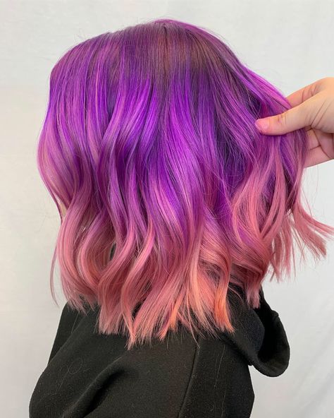 obsessed with the purple to pink coral colormelt ombre 😍 Purple And Peach Hair, Peach And Purple Hair, Colour 2023, Fantasy Hair Color, Sunset Hair, Hair Play, Purple Ombre Hair, Straight Bob Hairstyles, Peach Hair