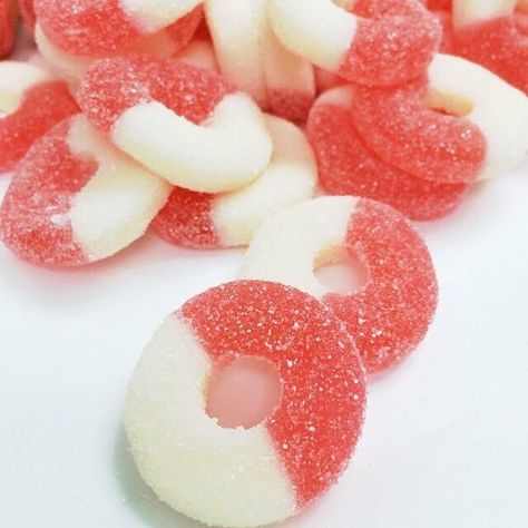 Watermelon rings our #candy Summer!#socialcandy Pikachu Party Favors, Pokemon Candy Table, Gummy Rings, Pokemon Candy, Birthday Pokemon, Pokemon Themed Party, Pokemon World, Pokémon Birthday, Pokémon Party