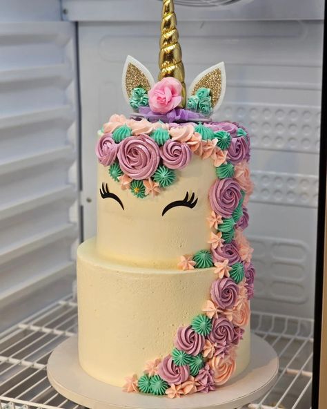 Unicorn Tiered Cake, Two Tiered Unicorn Cake, Unicorn Tier Cake, 2 Tier Unicorn Cake Design, Unicorn Two Tier Cake, Unicorn Cake Two Tier, Unicorn Cake 2 Tier, 2tier Cake, Diy Cake Topper Printable