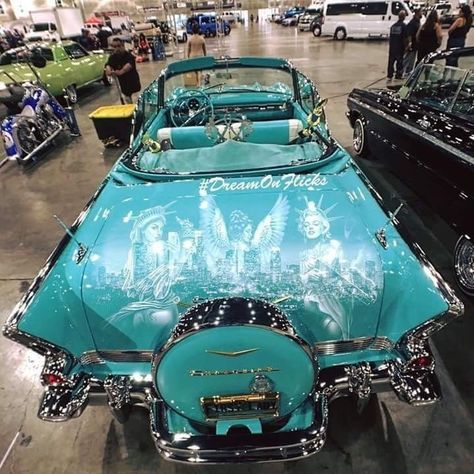 Lowrider Trucks, Old Vintage Cars, Low Riders, Pimped Out Cars, Lowrider Cars, Old School Cars, Street Racing Cars, Fancy Cars, Classy Cars