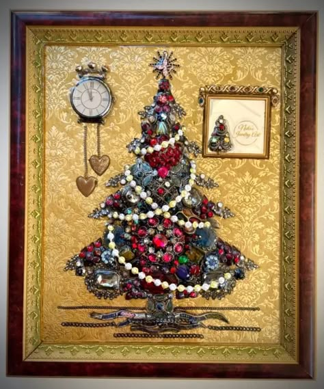 Christmas Tree, Framed Jewelry One Of A Kind Art, Unique Vintage Style Gift Vintage Style Wall Decor, Framed Jewelry Art, Old Jewelry Crafts, Costume Jewelry Crafts, Christmas Tree Pictures, Jeweled Christmas Trees, Framed Jewelry, Vintage Jewelry Ideas, Jewelry Frames