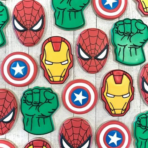 Avenger Cookies Marvel, Avenger Cookies Decorated, Avengers Birthday Cookies, Captain America Cookies Decorated, Superhero Birthday Cookies, Marvel Superhero Birthday Party, Captain America Cookies, Avengers Cookies Decorated, Iron Man Cookies