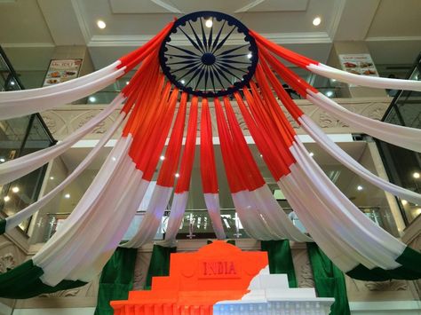 Independence Day Celebrations @ Gopalan Malls Indian Independence Day Decoration Ideas, Independence Day Theme Decoration, Independence Day Stage Decoration, 15th August Decoration Ideas, 15 August Decoration Ideas, Dangler Design, Independence Day Activities, Creative Booths, January Decor