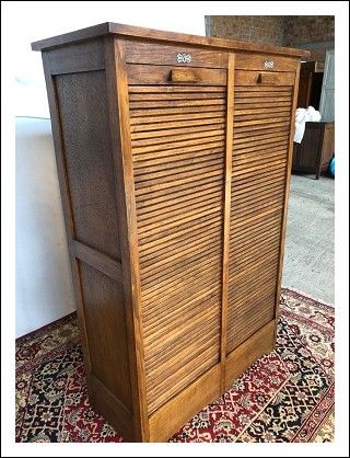 Serrandina/libreria Liberty deco! 1940 Schedario mobile rullo classificatore! credenza restaurata Colonial Furniture, Credenza, Tall Storage, Tall Cabinet Storage, Storage Cabinet, Divider, Room Divider, Bedroom, Furniture