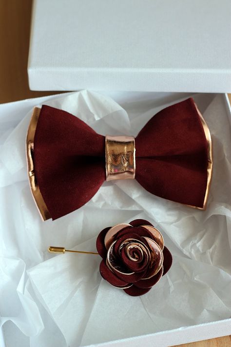 Rose Gold and burgundy leather bow tie for men, rose gold wedding bow tie,wedding burgundy boutonnere, genuine rose gold leahther bow tie by NevesticaLeather on Etsy Rose Gold And Burgundy, Gold And Burgundy Wedding, Flower Combinations, Wedding Burgundy, Bow Tie For Men, Gold Bow Tie, Leather Bow Tie, Wedding Bow Tie, Lapel Flower