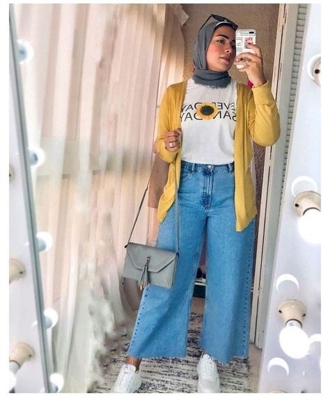 Wide Jeans Outfit Hijab, Dental Cake, Hijab Fashion Outfits, Hijabi Fashion Summer, Outfit Ideas Hijab, Street Hijab, Outfit Hijab Casual, Hijab Fashion Summer, Wide Leg Jeans Outfit