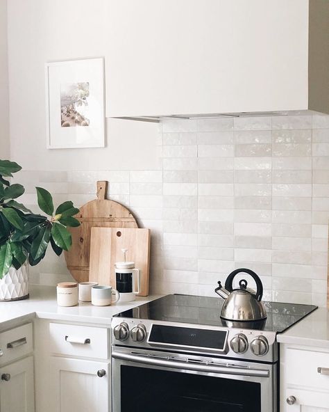 Bedrosians Tile and Stone on Instagram: “Another beautiful Cloe install using the White 2.5”x8” designed by @kimmyintx 🙌🏻 Our grout blog post is up now, answering all your…” Cloe Tile, Backsplash For White Cabinets, White Kitchen Backsplash, Grey Backsplash, White Tile Backsplash, Kitchen Backsplash Designs, White Backsplash, Backsplash Designs, Kitchen Tile