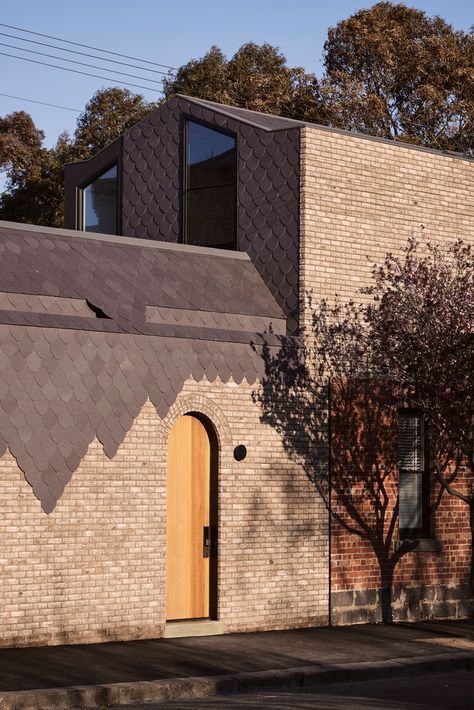 Gallery of Nido II House / Angelucci Architects - 16 Japanese Tile, Brick Material, Material Combination, Housing Development, Victorian Townhouse, Curated Design, Luz Natural, House Windows, Facade Design