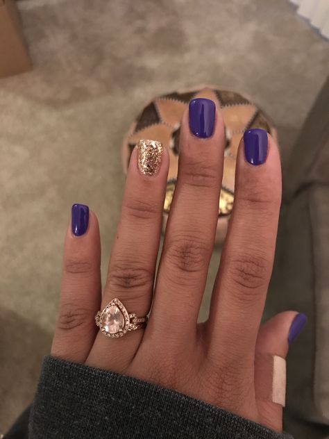 Purple Mani And Pedi, Purple And Gold Nail Designs Acrylic, Uw Huskies Nails, Purple And Gold Football Nails, Purple And Gold Gel Nails, Purple And Gold Short Nails, Purple Football Nails, Lsu Nails Designs Purple Gold, Purple Thanksgiving Nails