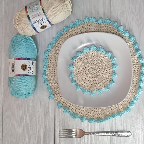 Crochet Placemat Pattern, Rectangle Shawl Pattern, Free Crochet Square, Crochet Granny Stitch, Crochet Placemat, Crochet Cat Toys, Beads Crochet, Crochet Placemat Patterns, Crochet Coasters Free Pattern