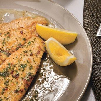 In this classic sole Meunière recipe, lightly fried fish proves simplicity is best. Sole Recipe, Fried Flounder, Sole Recipes, Sole Fish, Portuguese Recipes, Fried Fish, Fish Dishes, Fish And Seafood, Fish Recipes