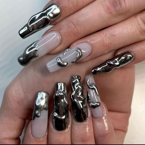 Black And Silver Nails, Nails Funky, 3d Acrylic Nails, Gothic Nails, Edgy Nails, Goth Nails, Metallic Nails, Kawaii Nails, Silver Nails