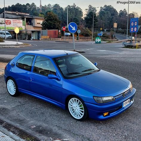 Peugeot 306, Peugeot 406, Road Runner, Car Girls, Dream Car, Peugeot, Dream Cars, Classic Cars, Bmw Car