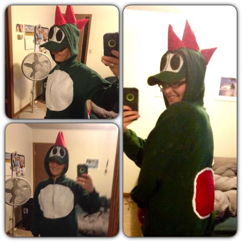 Yoshi costume!  Hoodie, hat and felt Diy Yoshi Costume, Yoshi Costume, Hoodie Hat, Halloween 2017, Diy Costumes, Dexter, Adult Costumes, Craft Ideas, Batman