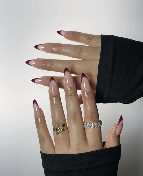 Deep Burgundy Nails, Simple Easy Nail Art, Burgundy Acrylic Nails, Burgundy Nail Designs, Easy Nail Art Designs, Nude Nail Designs, French Nail Designs, Burgundy Nails, Simple Nail Art Designs