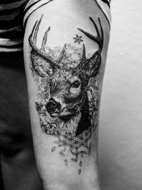 Stag Tattoo Design, Hirsch Tattoo Frau, Stag Tattoo, Anker Tattoo, Mom Tattoo Designs, Deer Tattoo, Small Tattoos With Meaning, Wolf Tattoo Design, Mother Daughter Tattoos