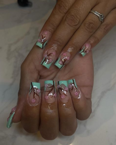 Giving Arizona green tea 🤣🌸 . . . . . . . #nails #cutenails #naildesigns #cherryblossomnails #ctnailtech #ct #nailartist #nailsofinstagram #explorepage #nailsnailsnails Arizona Iced Tea Nails, Arizona Green Tea Nails, Arizona Nail Designs, Arizona Tea Nails, Green Tea Nails, Arizona Nails, Arizona Green Tea, Arizona Aesthetic, Cherry Blossom Nails