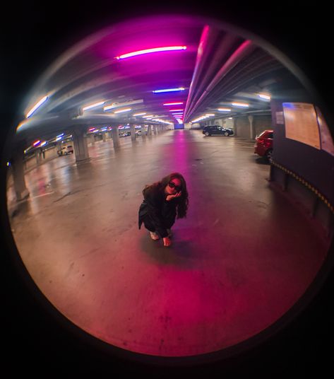 90s Fisheye Photography, 90s Profile Picture, Fisheye Lens Pfp, Pose Fisheye, Fisheye Lens Aesthetic, Release Aesthetic, 90's Haircut, Fish Eye Lens Aesthetic, Fish Eye Lens Photography