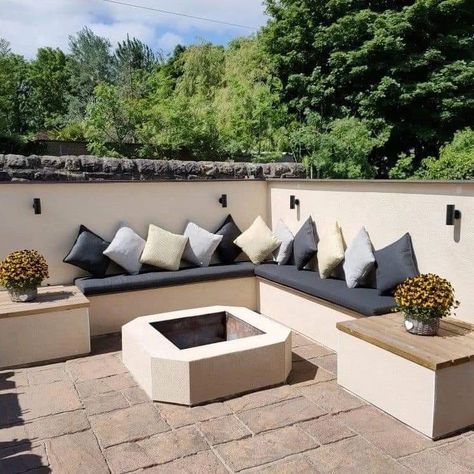 Outdoor Sitting Ideas ✨️ #outdoorliving #outdoorsitting #outdoorsittingarea #outdoorsittingareadesign #sethiglassplywood #gardensitting #fypシ゚viralシfypシ゚viralシalシ #reelitfeelit #explorepage #viralpost #sherlynchopra #modak #gautamadani #chinesefood #amitabhbachchan Fire Pit Wall Ideas, Outdoor Sitting Ideas, Sitting Ideas, Outdoor Fire Pit Seating, Covered Patio Design, Outdoor Sitting, Backyard Seating Area, Terrace Garden Design, Rooftop Terrace Design