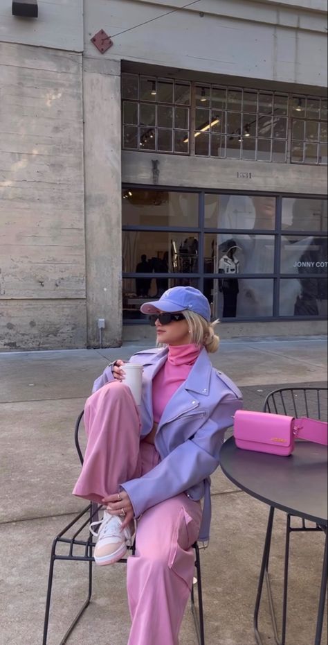 Pink And Blue Aesthetic Outfit, Lilac Outfit Aesthetic, Colorful Preppy Outfits, Pastel Fall Outfits, Classy Colorful Outfits, Colorful Business Casual Outfits, Vibrant Color Outfit, Bright Colorful Outfits, Mixed Pattern Outfit