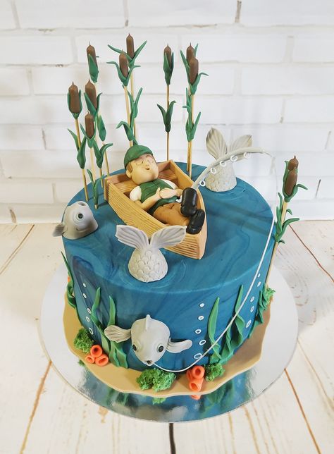 Cake For Fisherman, Fishing Cake Ideas, Cake Fisherman, Fishing Cakes For Men Fisherman, Fishing Boat Cakes For Men, Diy Fishing Cakes For Men, Cami Cakes Fishing, Fisherman Cake, Fish Cake Birthday