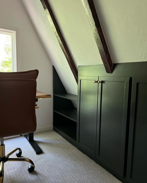 The attic on the fourth floor of our Joyce Lane project, previously an unusable area, has transformed into a cozy and highly functional office complete with bookshelves and storage. It’s truly gratifying to see small spaces like this come to life! Annapolis interior design. Arnold interior design. Attic renovation. Slanted ceilings. Stairway renovation. #intudesign @miahski Home Office Angled Ceiling, Angled Doors Attic, Slanted Ceiling Built In, Sloped Ceiling Office Ideas, Attic Built Ins Slanted Walls, Slanted Ceiling Office, Interior Design Attic, Stairway Renovation, Attic Built Ins